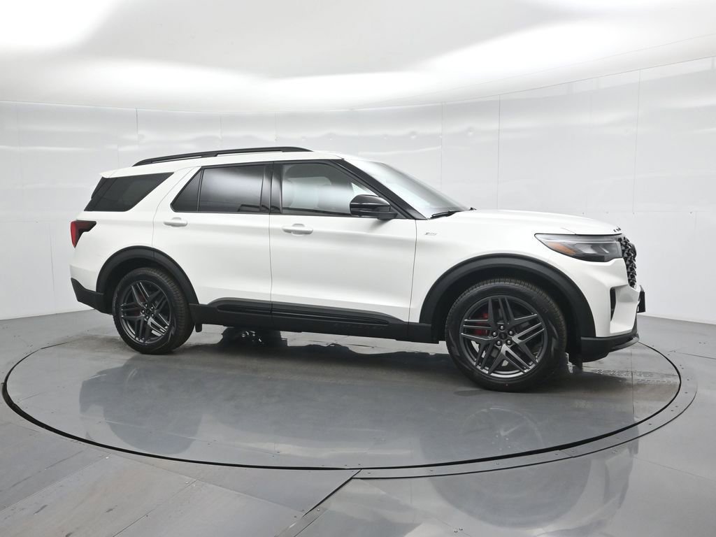 New 2026 Ford Explorer ST-Line w/ ST-Line Street Pack RWD image 24