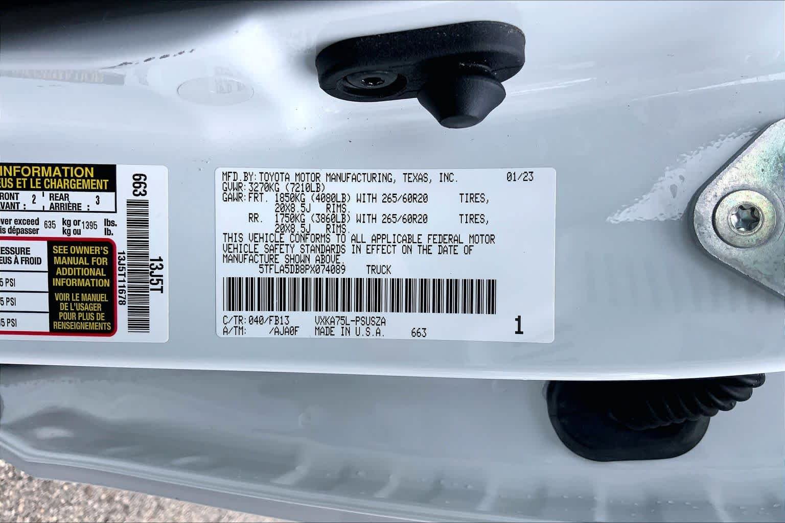 Used 2023 Toyota Tundra SR5 w/ SR5 Convenience Package AWD/4WD image 34