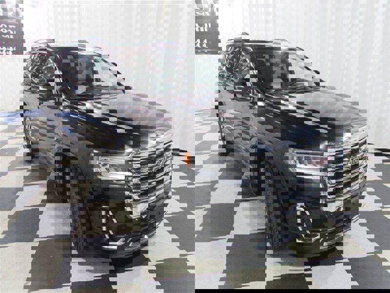 Used 2023 GMC Acadia SLT image 3