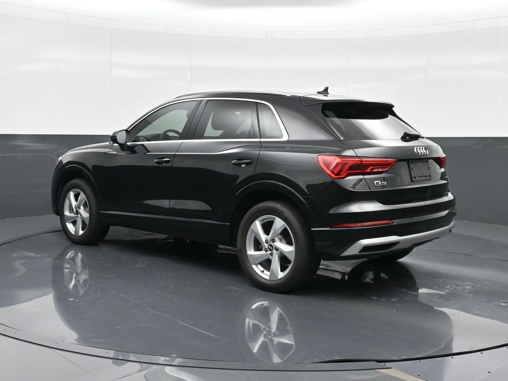 Used 2021 Audi Q3 2.0T Premium AWD/4WD image 2
