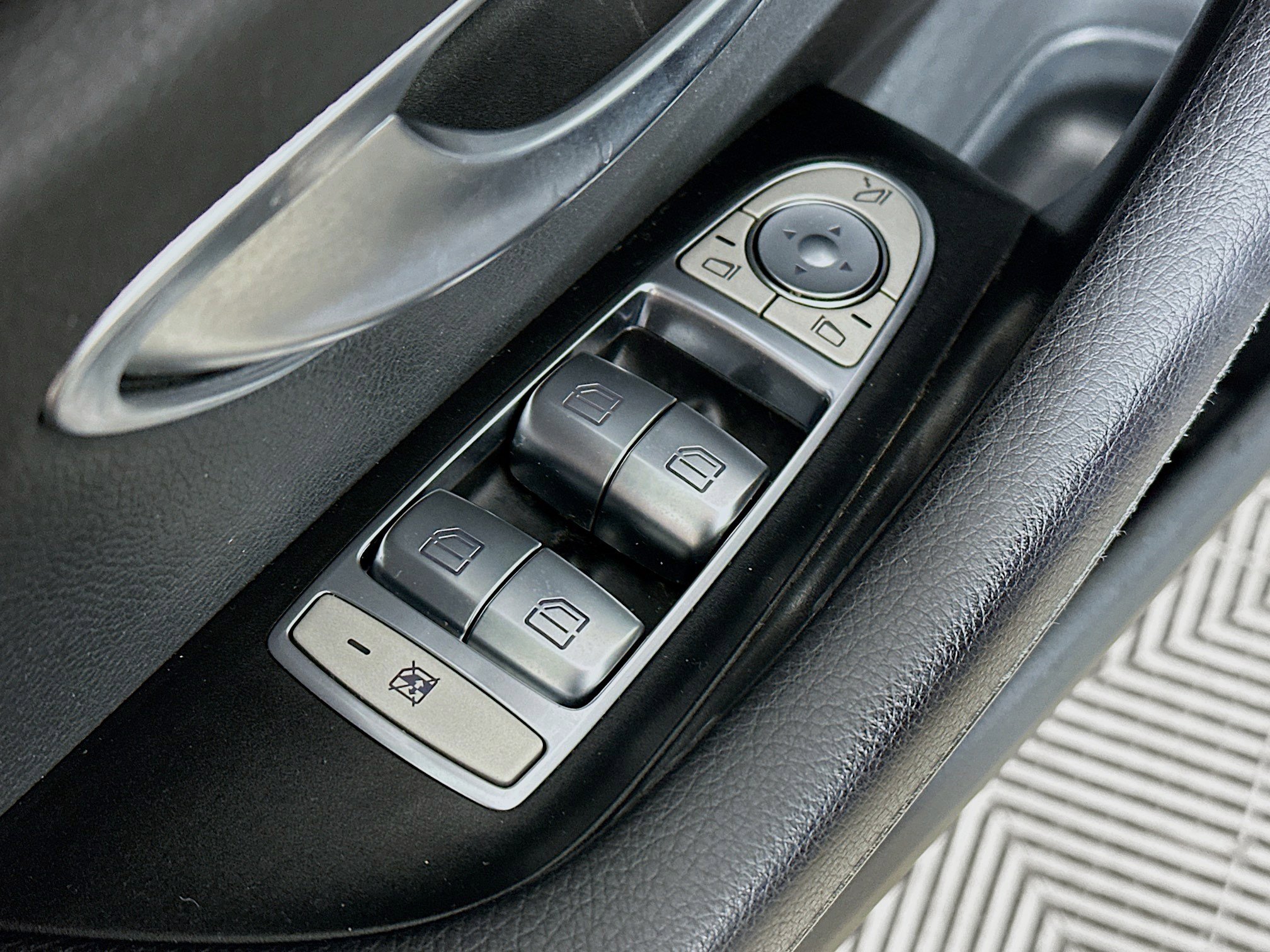 Used 2020 Mercedes-Benz E 450 4MATIC Sedan image 18