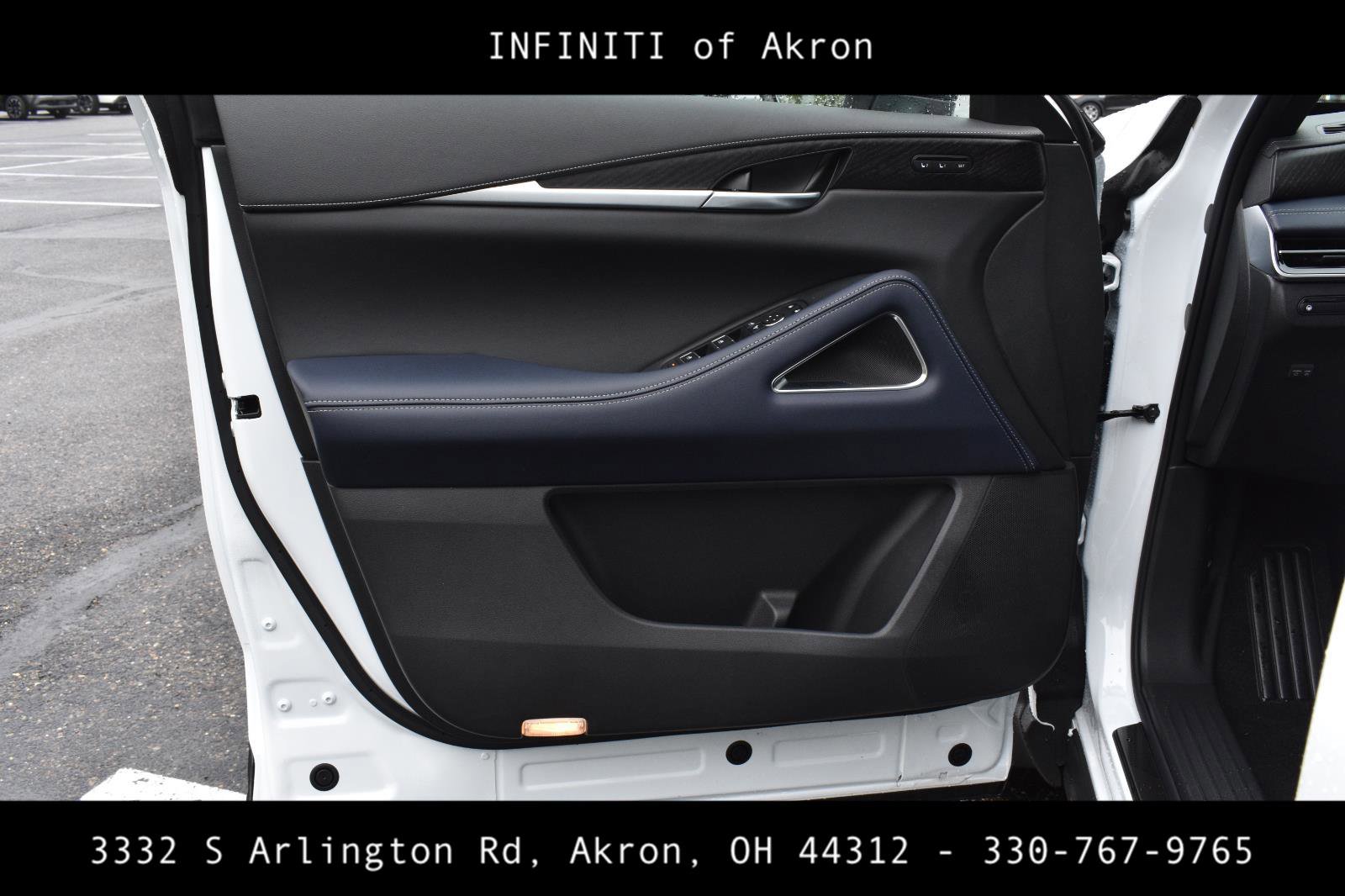 Used 2026 INFINITI QX60 Sport w/ Dark Cargo Package image 9