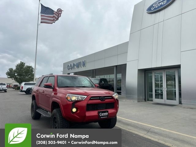 Used 2020 Toyota 4Runner SR5 Premium w/ Moonroof Package AWD/4WD image 1