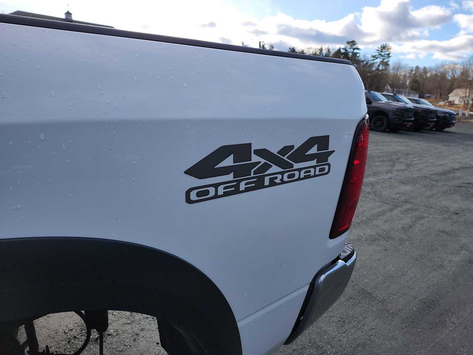 Used 2018 RAM 2500 Tradesman w/ Chrome Appearance Group AWD/4WD image 16