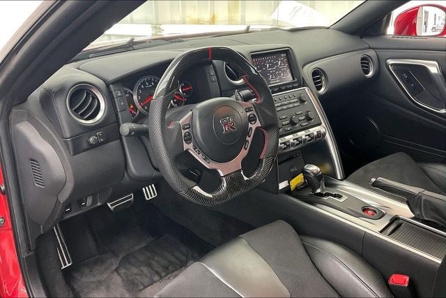 Used 2010 Nissan GT-R Premium AWD/4WD image 16