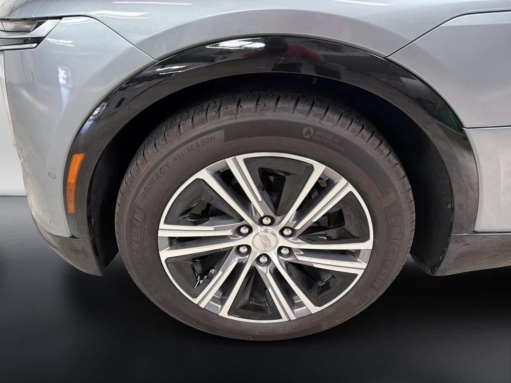 Used 2025 Cadillac Lyriq Luxury RWD image 9