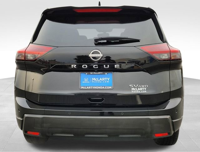 Used 2024 Nissan Rogue SV image 7