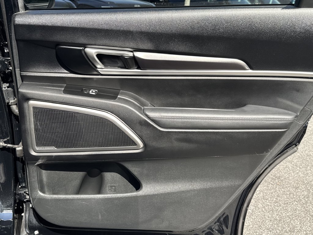 Used 2023 Kia Telluride S w/ S Sunroof Package FWD image 18
