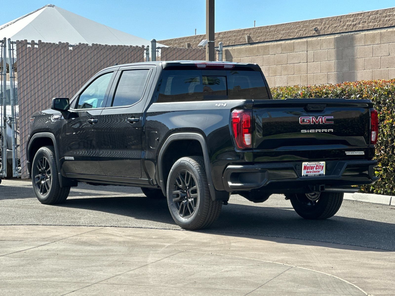 Certified 2026 GMC Sierra 1500 Elevation w/ Preferred Package AWD/4WD image 6