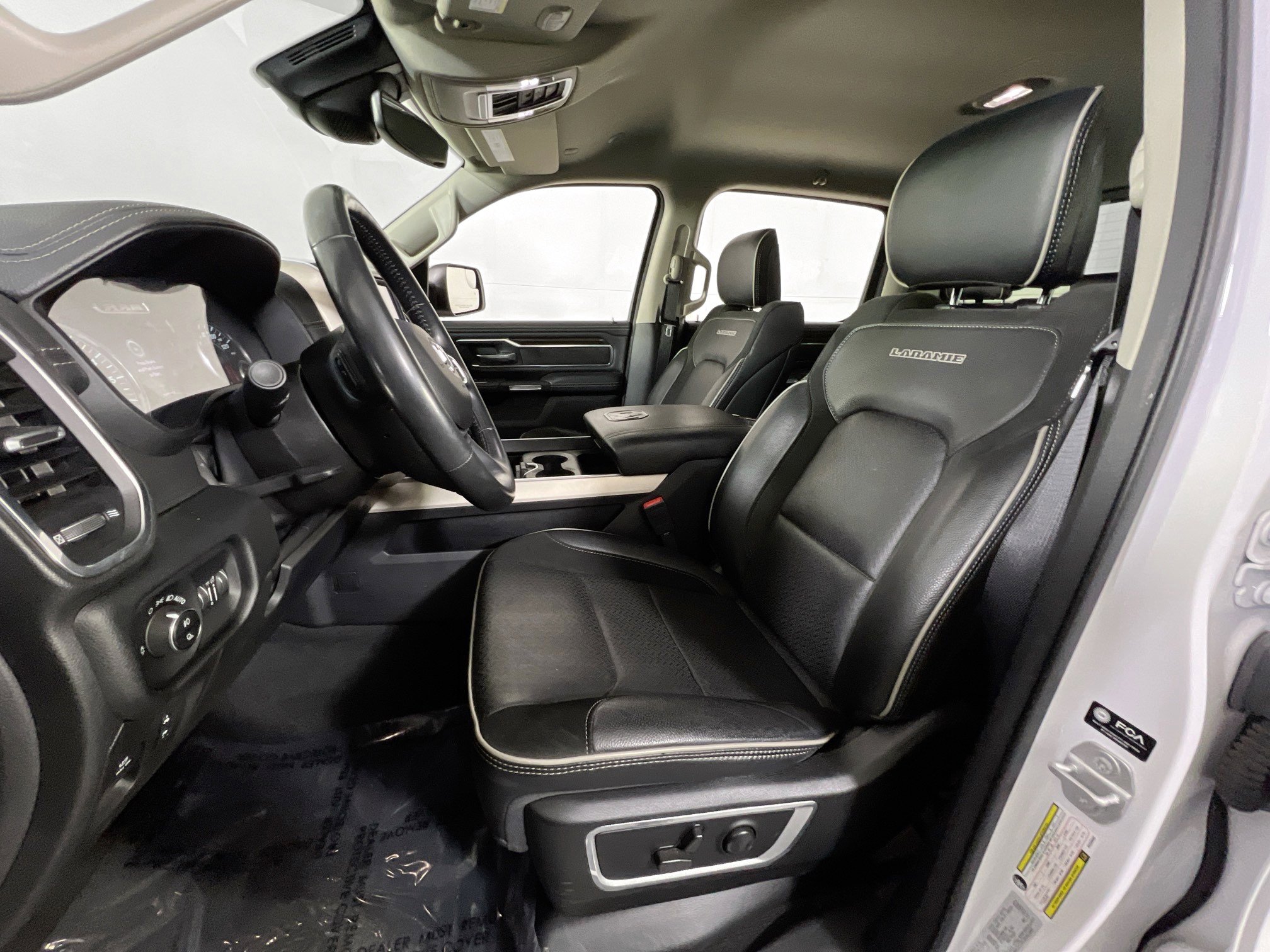 Used 2022 RAM 1500 Laramie AWD/4WD image 20