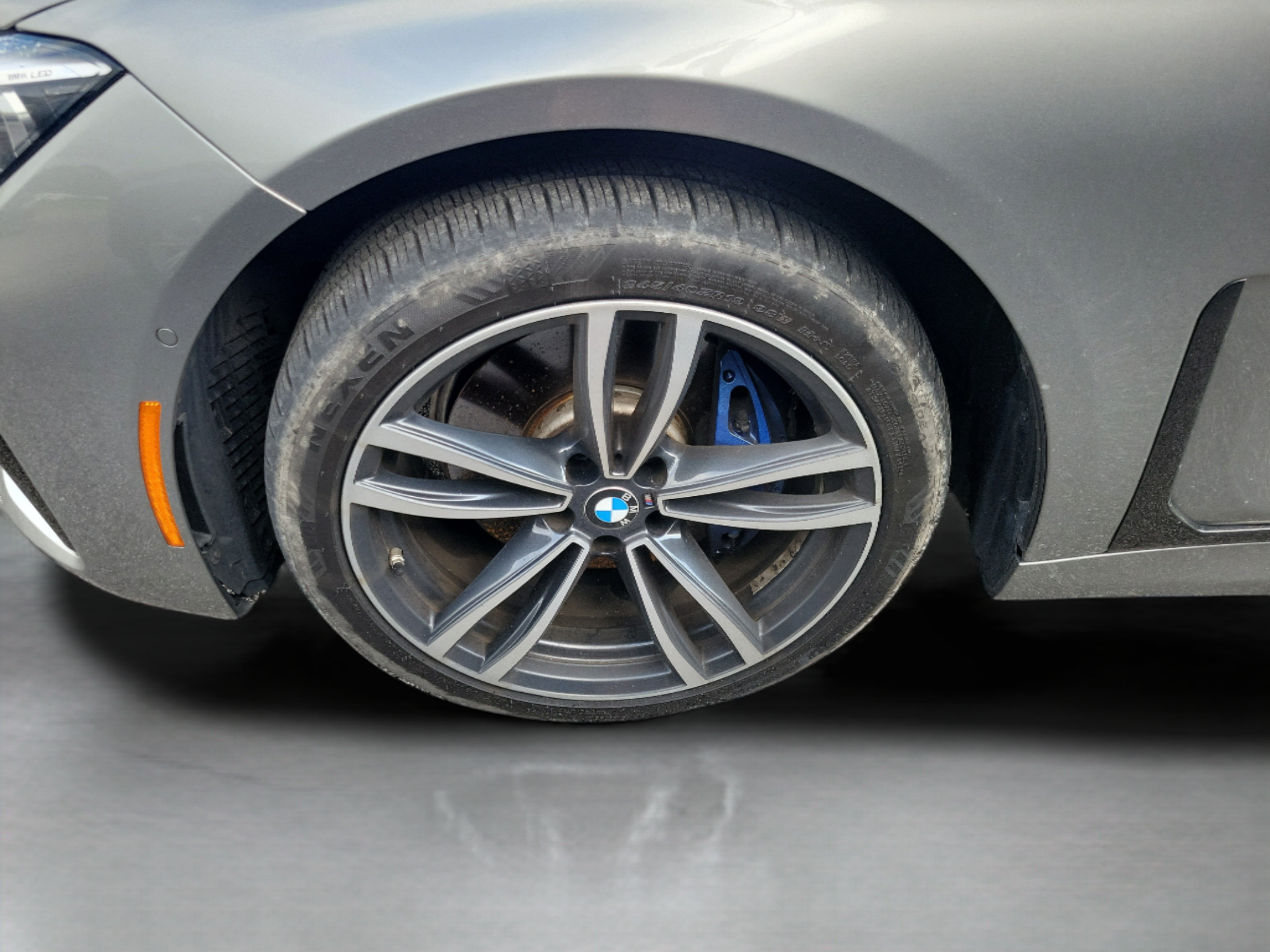 Used 2020 BMW 740i xDrive w/ M Sport Package AWD/4WD image 29