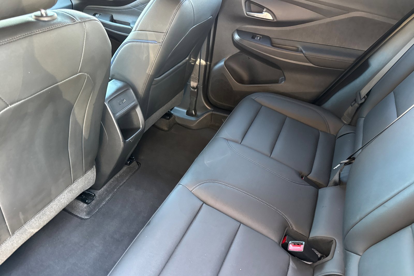 Certified 2025 Buick Envista Sport Touring w/ Convenience I Package FWD image 13