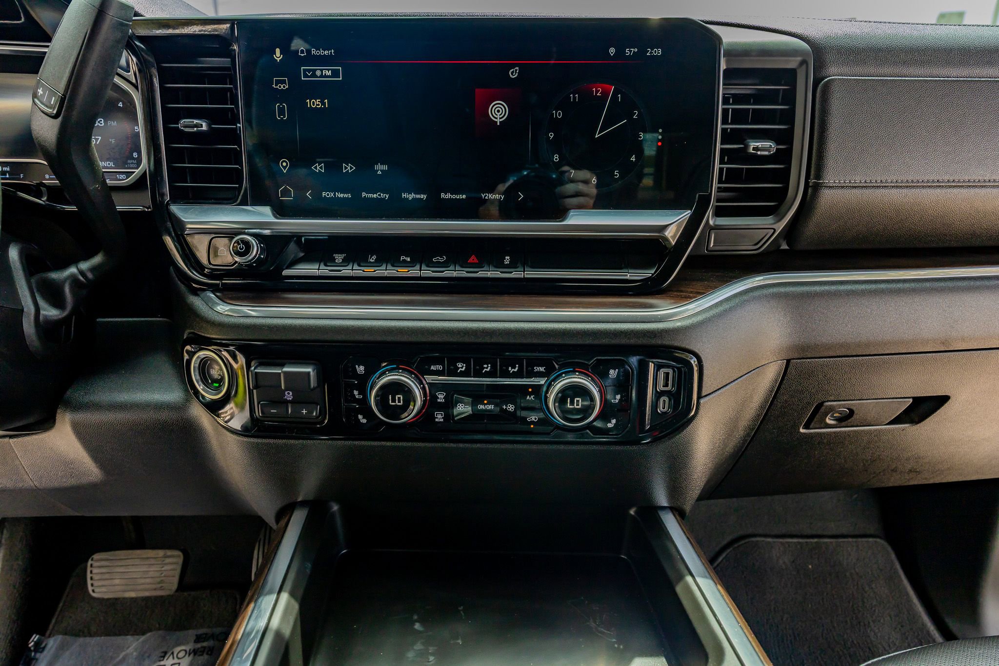 Used 2024 GMC Sierra 3500 SLT w/ SLT Premium Package AWD/4WD image 24