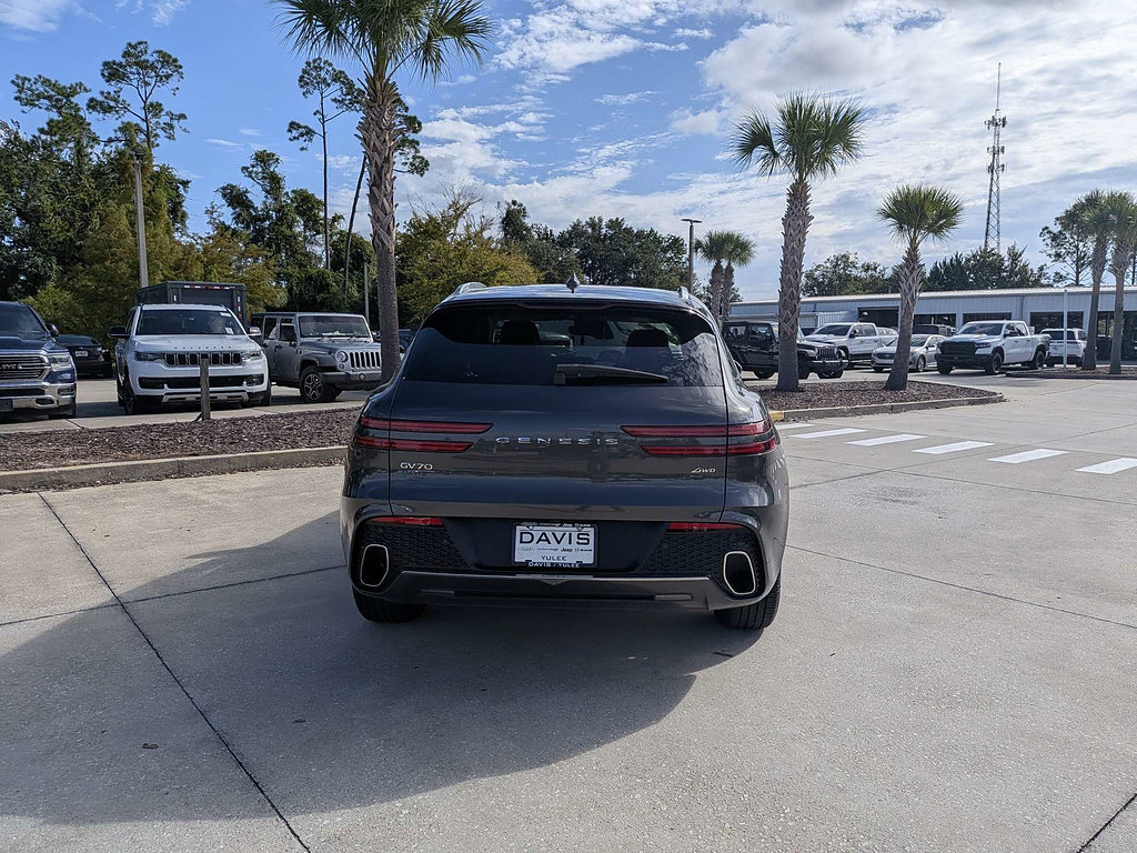 Used 2025 Genesis GV70 2.5T AWD/4WD image 5
