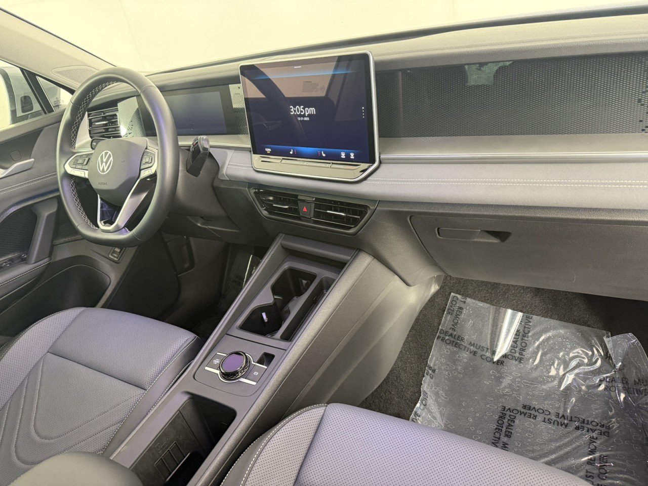 Used 2026 Volkswagen Tiguan SE FWD image 11