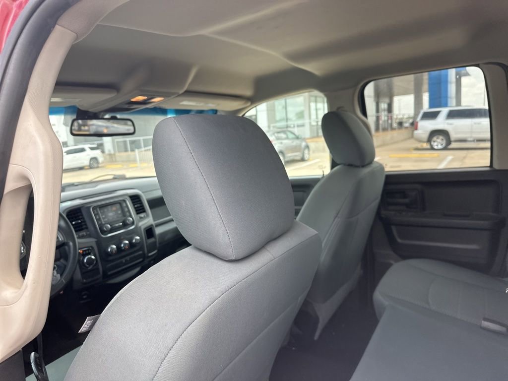 Used 2015 RAM 1500 Express RWD image 22