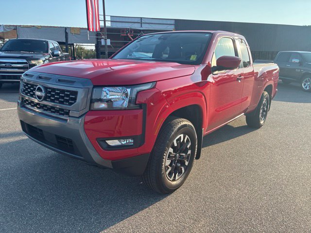 Used 2025 Nissan Frontier SV w/ SV Convenience Package AWD/4WD image 2