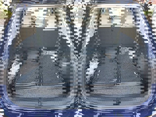 Certified 2023 Volkswagen Tiguan SE image 7