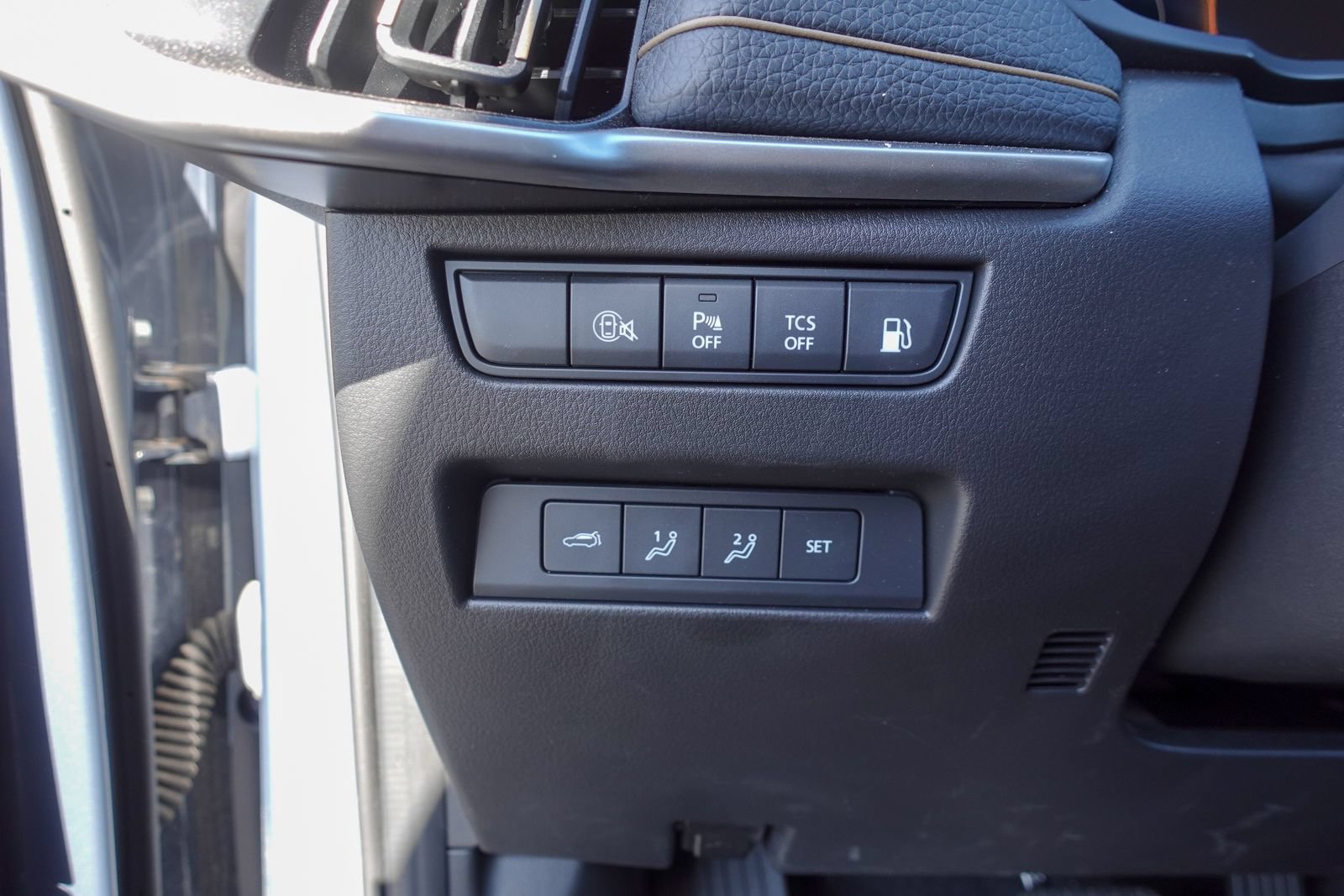 Used 2025 MAZDA CX-70 Plug-In Hybrid w/ Premium Pkg AWD/4WD image 19