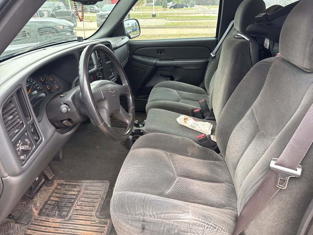Used 2004 Chevrolet Silverado 1500 LS image 15