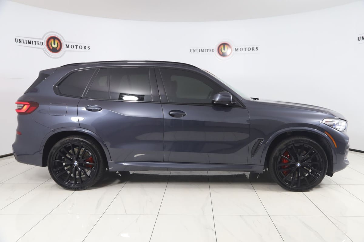 Used 2022 BMW X5 M50i w/ Executive Package AWD/4WD image 2