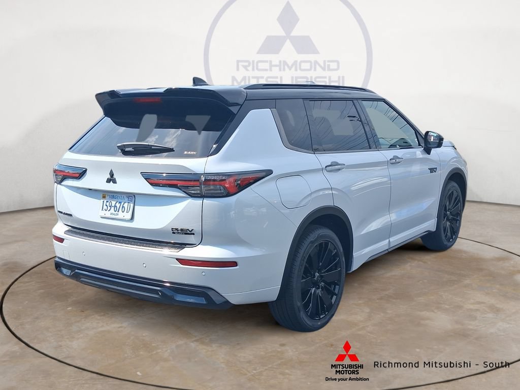 New 2026 Mitsubishi Outlander 4WD Plug-In Hybrid image 3