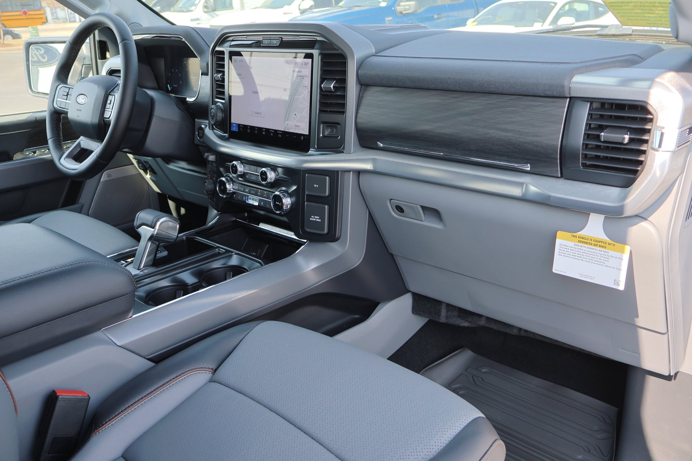 Certified 2025 Ford F150 Lariat w/ Equipment Group 501A Mid image 34