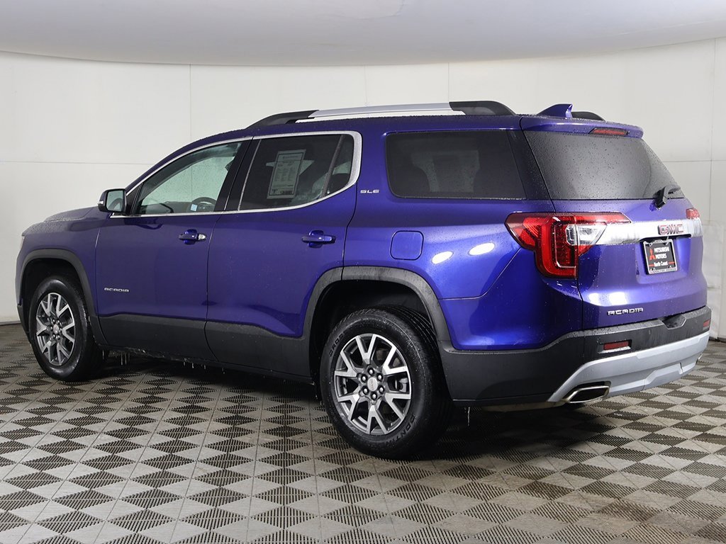 Used 2023 GMC Acadia SLE w/ Driver Convenience Package image 9
