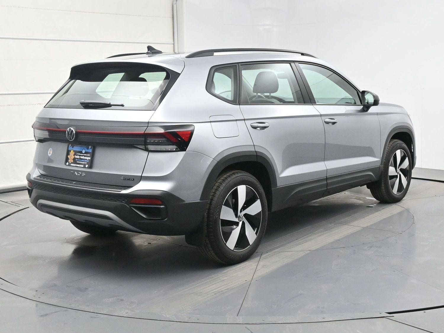 Certified 2025 Volkswagen Taos S w/ Taos Adventure Package (SXB) AWD/4WD image 22