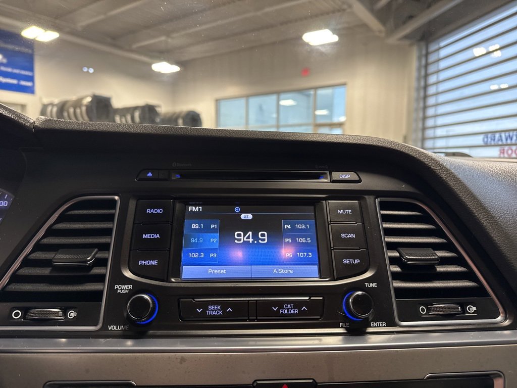 Used 2015 Hyundai Sonata SE w/ Option Group 09 image 13