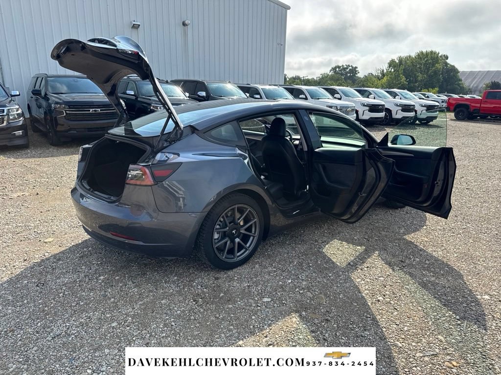 Used 2022 Tesla Model 3 Long Range AWD/4WD image 33