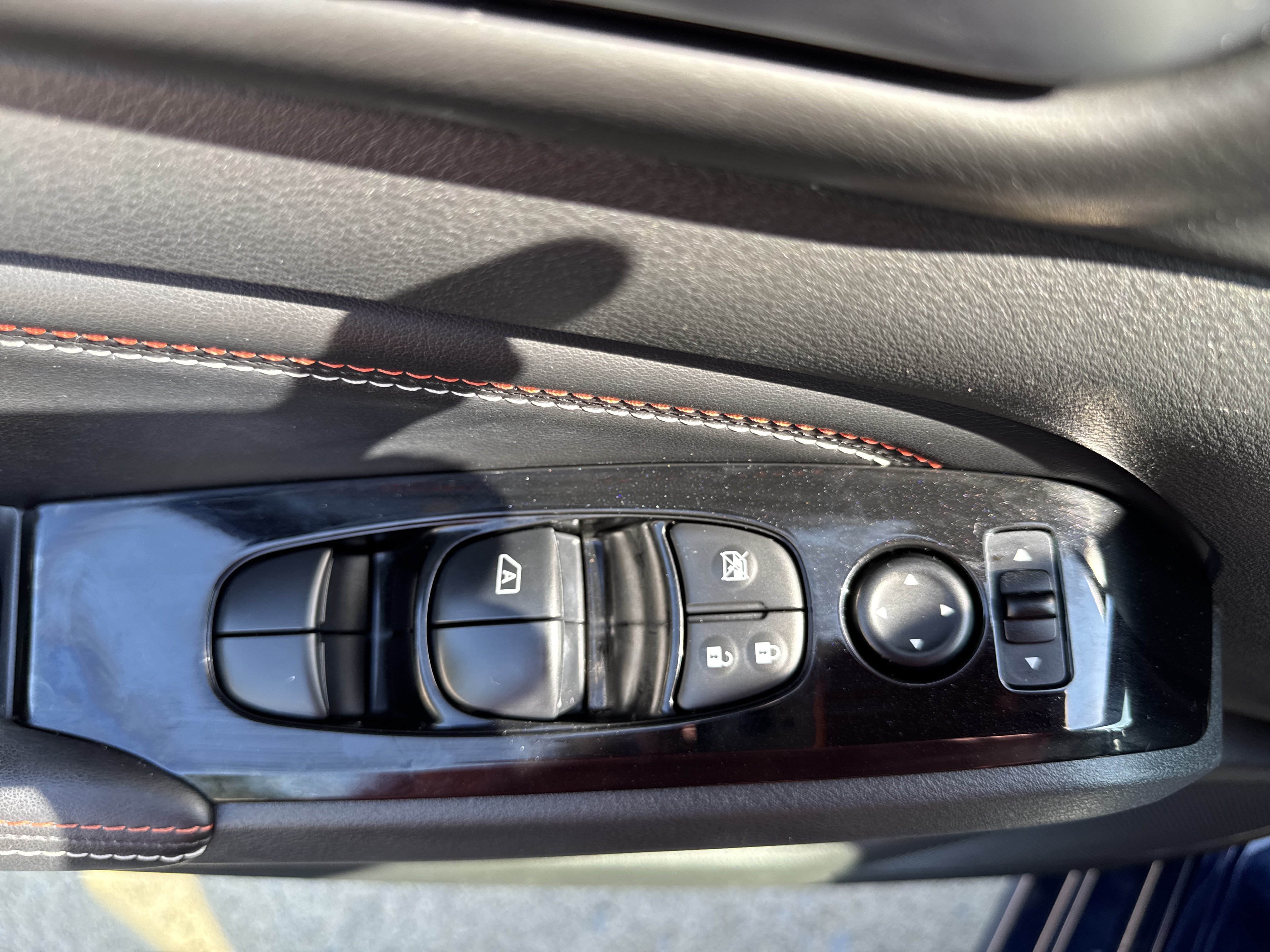 Used 2023 Nissan Altima 2.0 SR FWD image 9