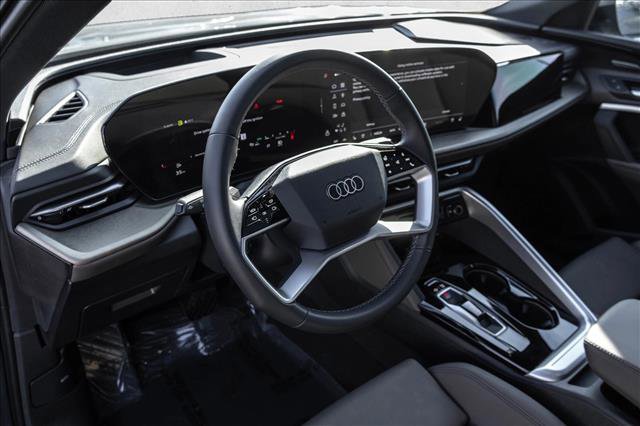 Certified 2025 Audi Q5 Premium Plus image 10