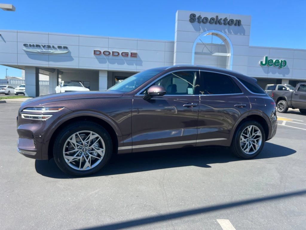 Used 2023 Genesis GV70 2.5T w/ Advanced Package AWD/4WD image 2
