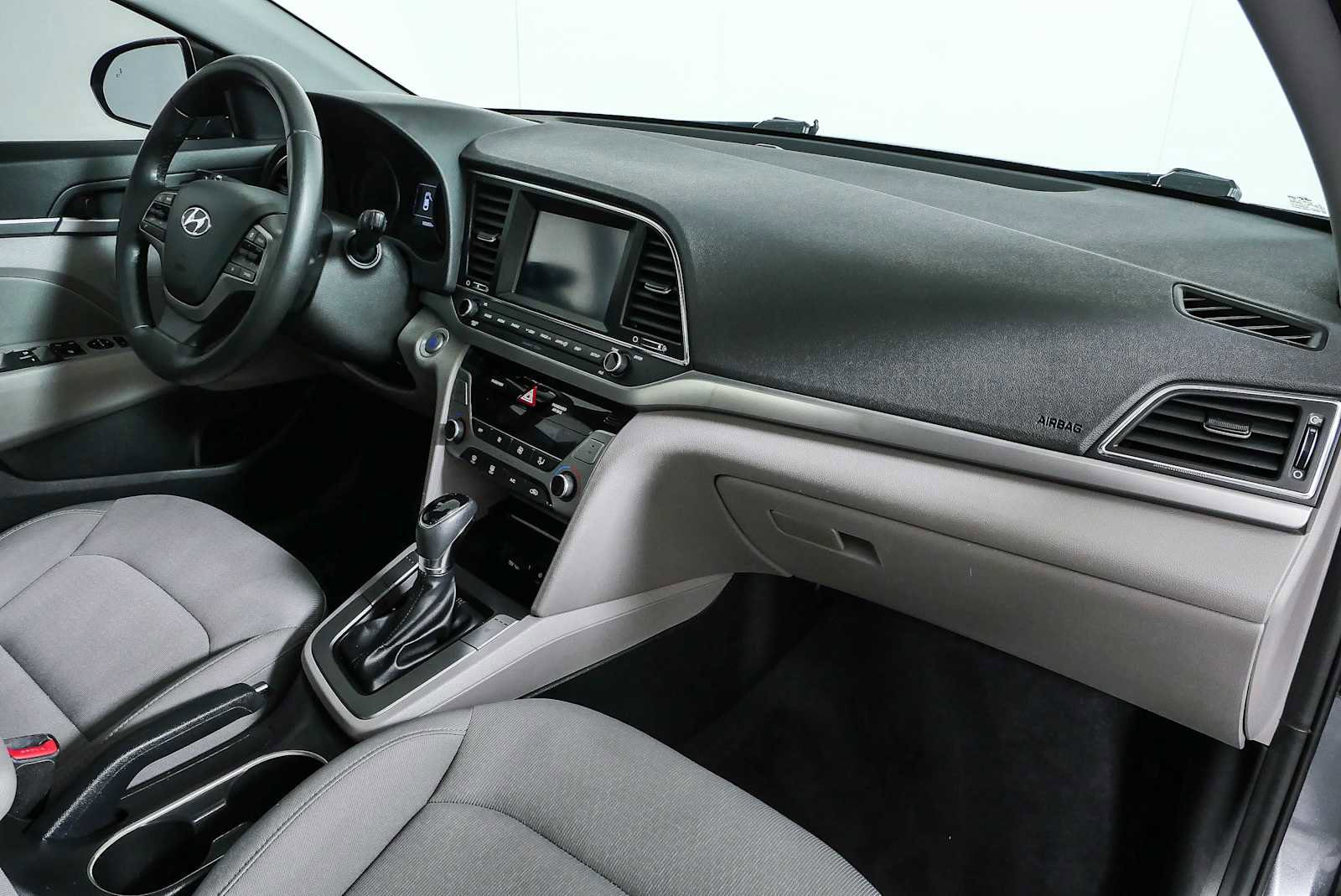 Used 2018 Hyundai Elantra Value Edition w/ Cargo Package FWD image 21