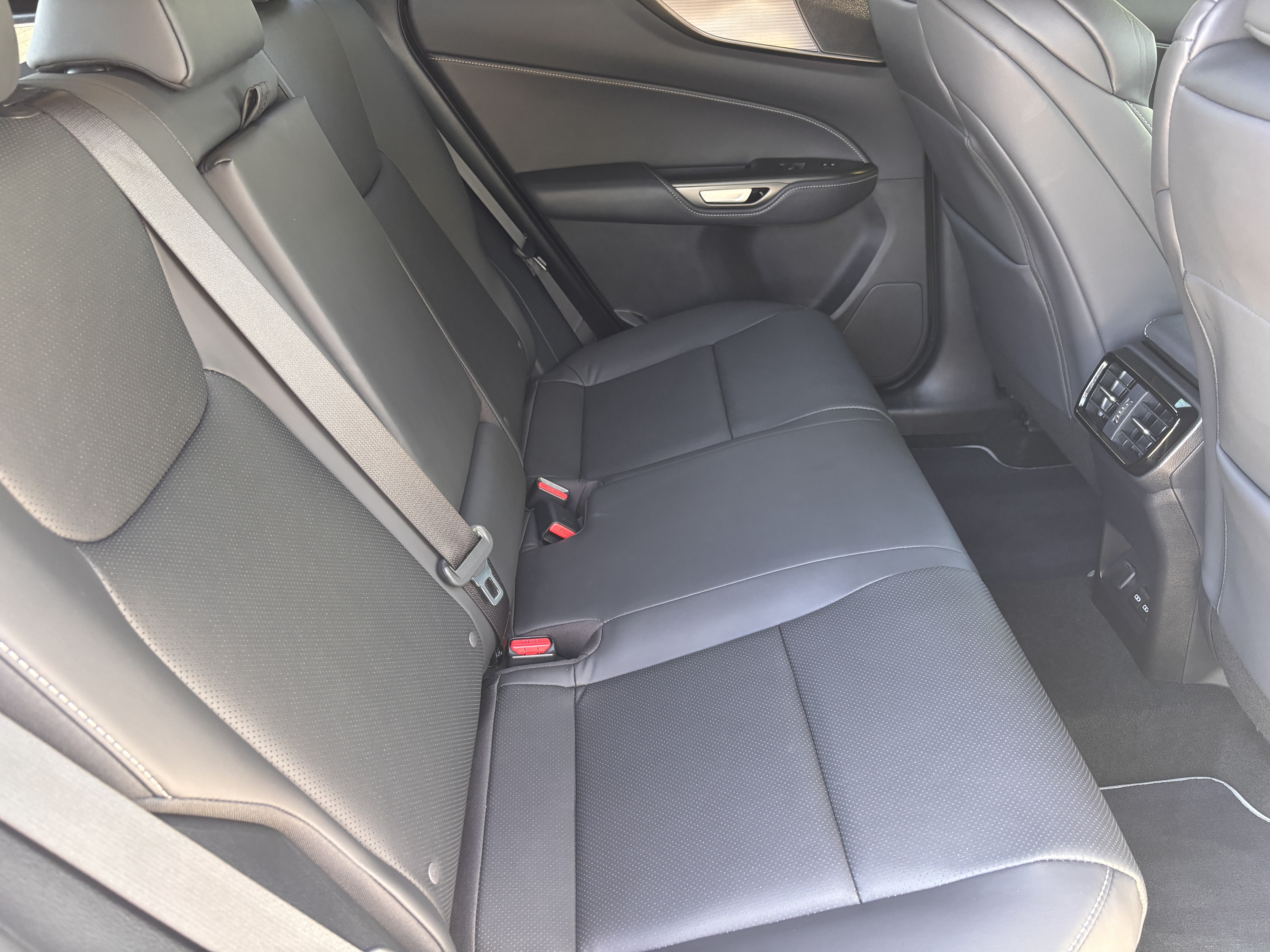 Used 2024 Lexus NX 350 F Sport AWD/4WD image 36