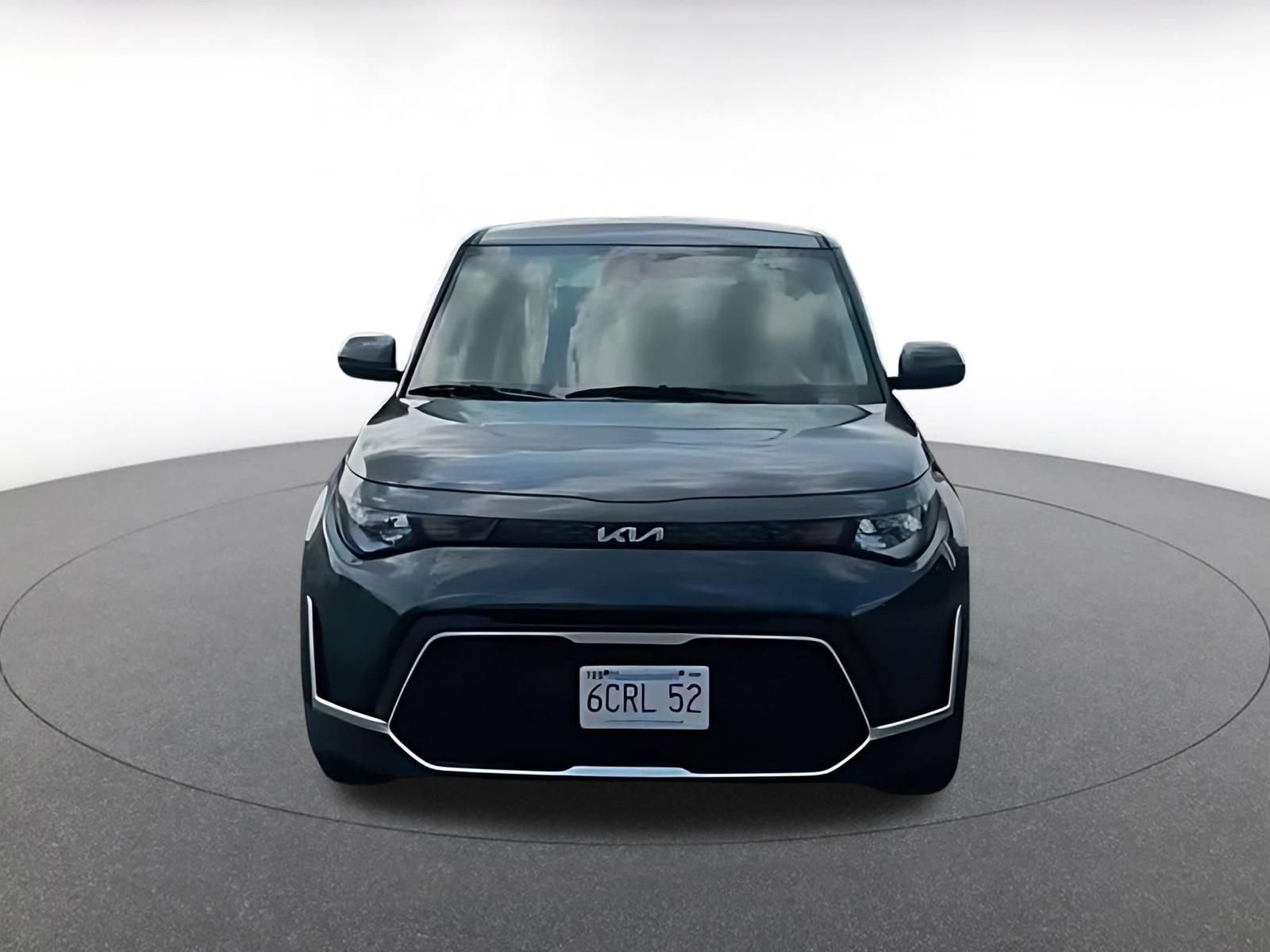 Used 2025 Kia Soul LX w/ LX Technology Package FWD image 4