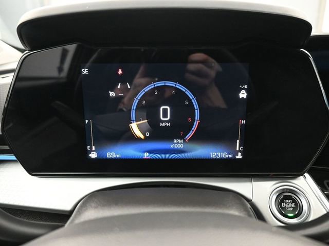 Used 2025 Chevrolet Trax LT w/ LT Convenience Package image 13