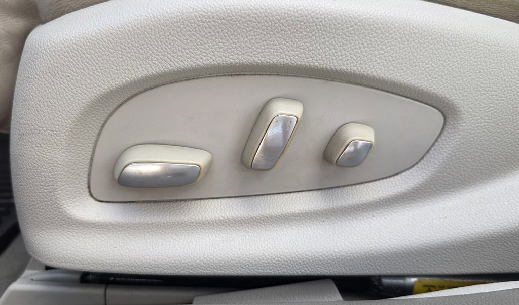 Used 2013 Cadillac XTS Platinum image 15