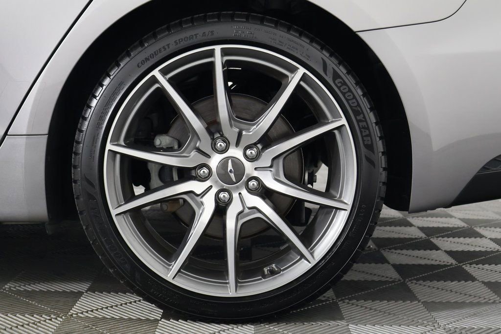 Used 2023 Genesis G70 2.0T image 16