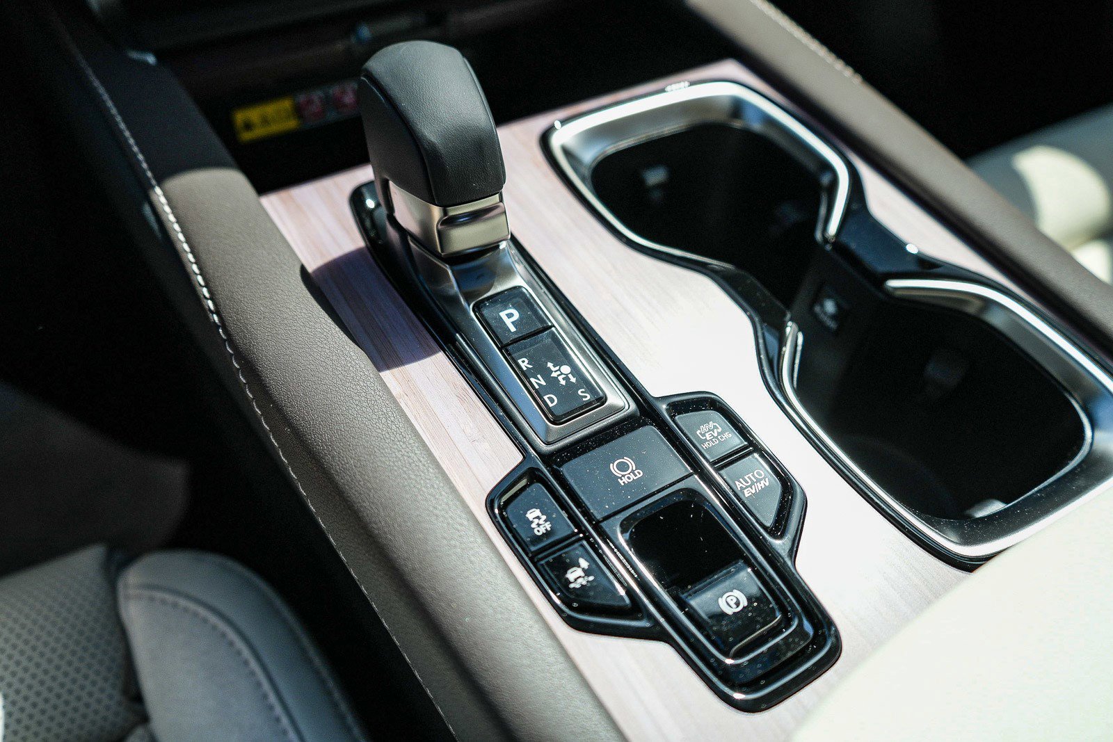 New 2026 Lexus RX 450h AWD image 19