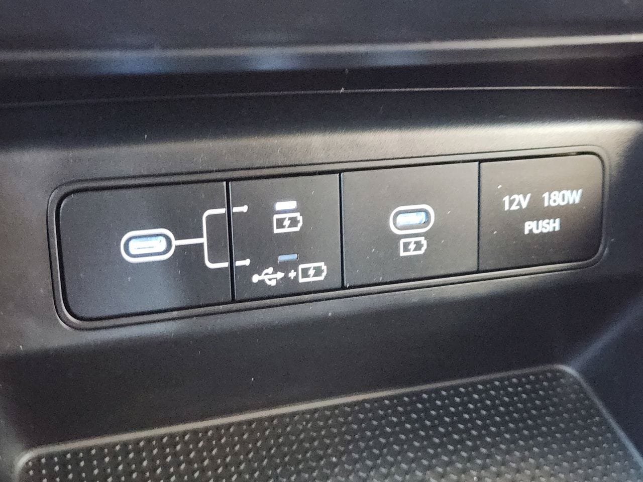 Certified 2025 Hyundai Tucson SE FWD image 18
