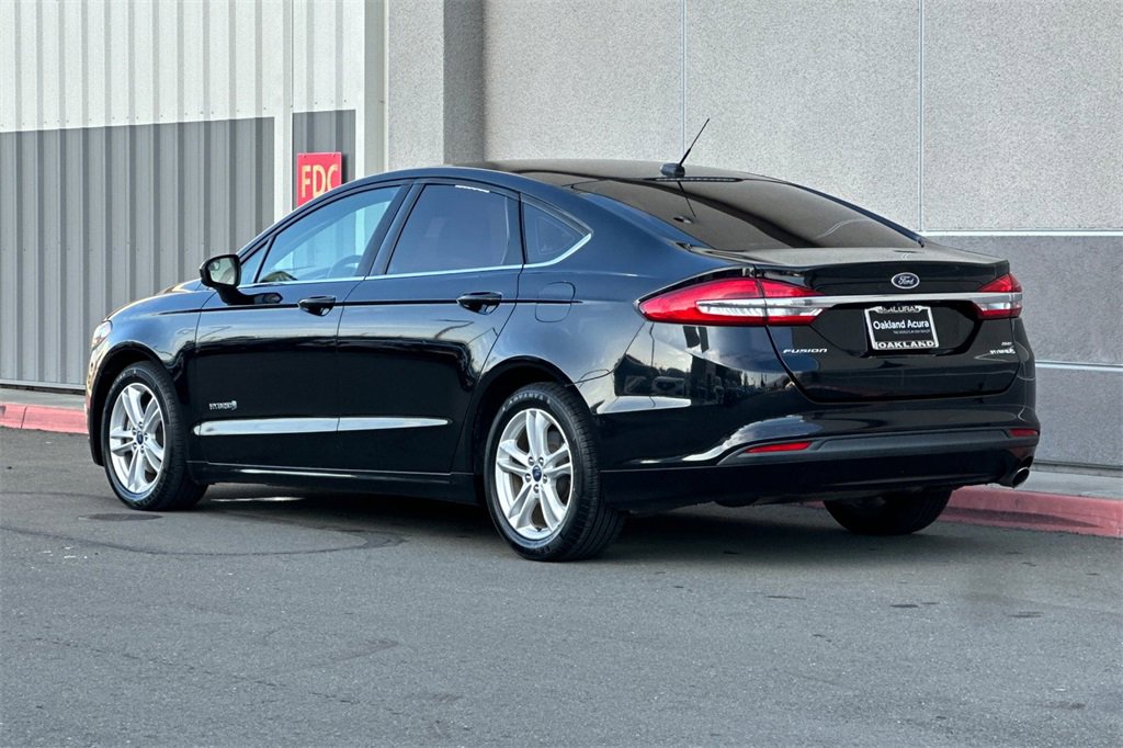 Used 2018 Ford Fusion SE image 6