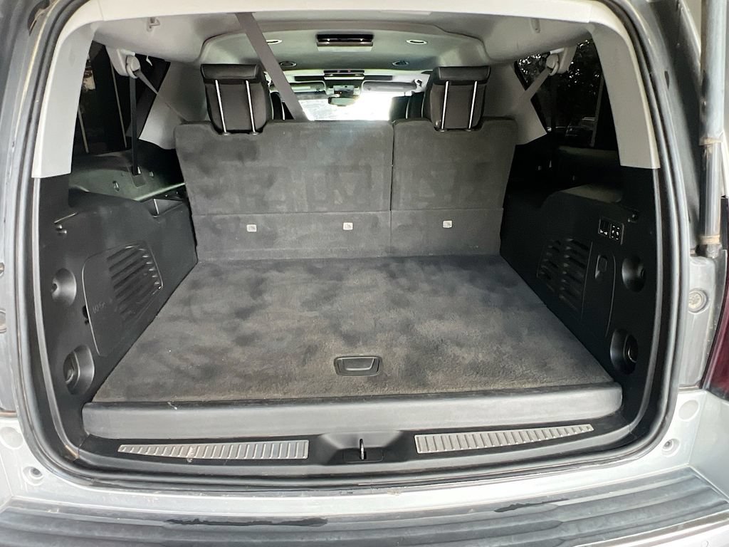Used 2019 Chevrolet Suburban Premier AWD/4WD image 29