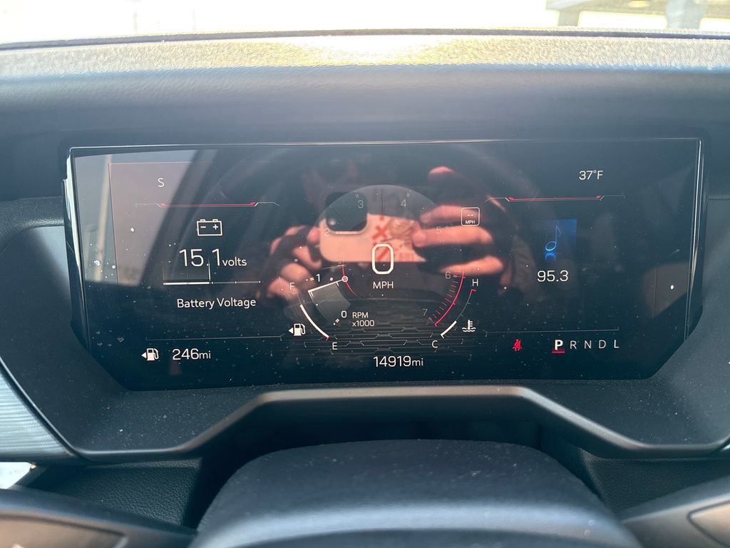 Used 2025 GMC Acadia Elevation image 16