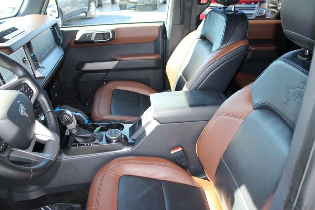 Used 2022 Ford Bronco Outer Banks AWD/4WD image 8