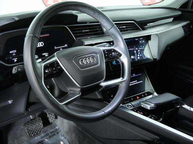 Used 2024 Audi Q8 e-tron Premium Plus w/ Premium Plus Package AWD/4WD image 20