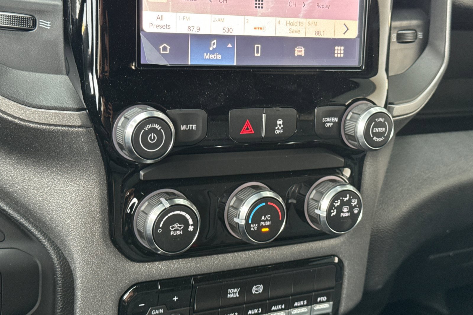 New 2026 RAM 3500 Tradesman w/ Chrome Appearance Group image 18