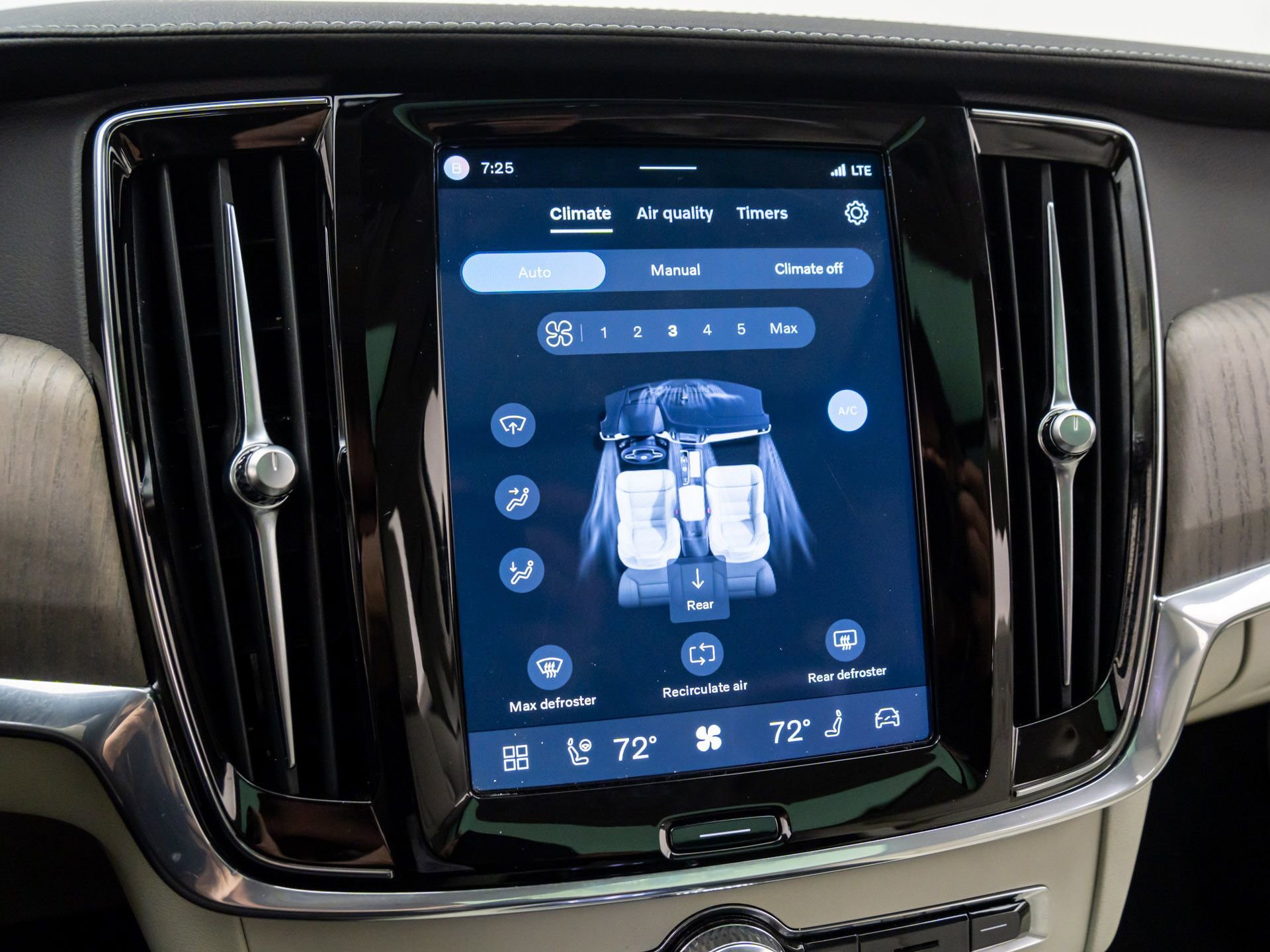 Used 2023 Volvo S90 B6 Ultimate image 26