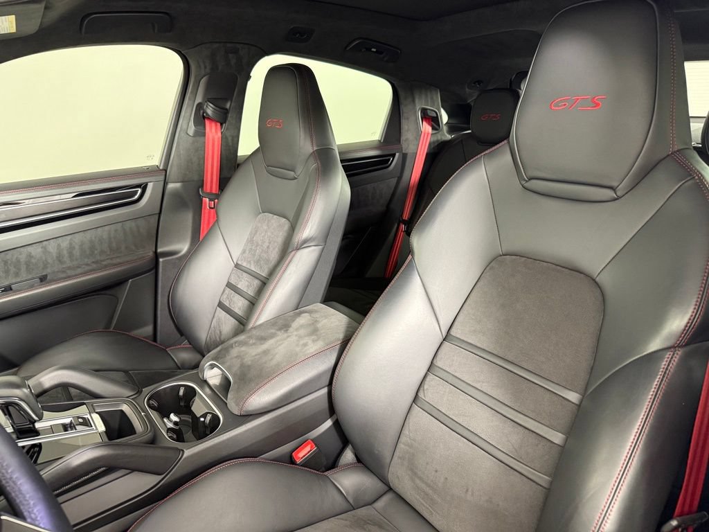 Certified 2023 Porsche Cayenne GTS AWD/4WD image 5